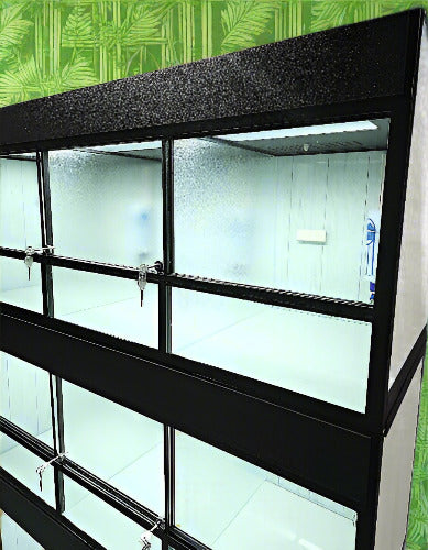 Commercial Small Animal Care Display Rack with ventilation